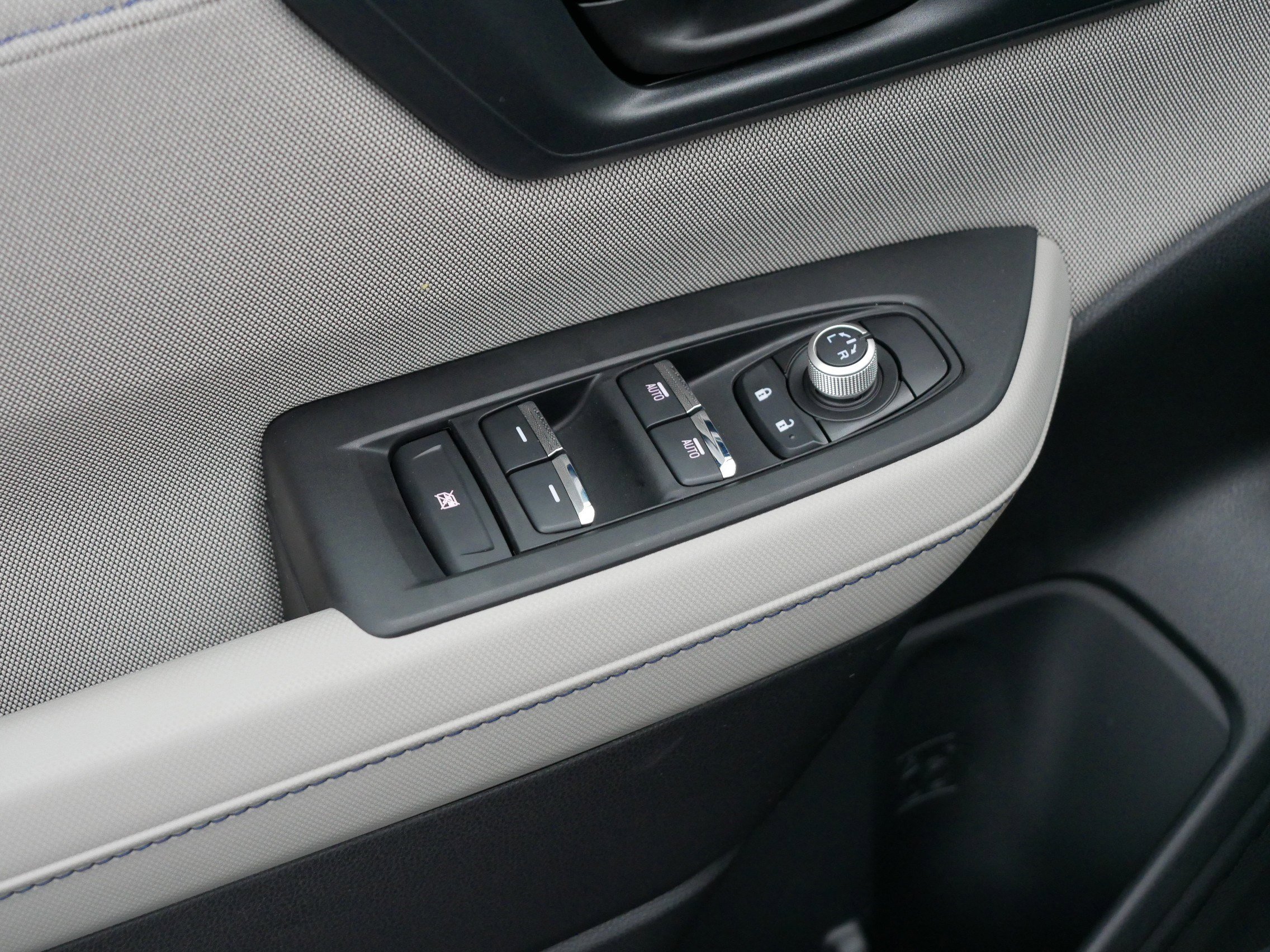 2026 Subaru Forester Premium Base photo 2