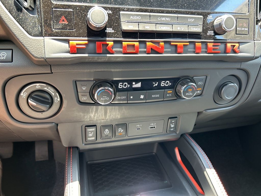 2025 Nissan Frontier PRO-4X photo 30