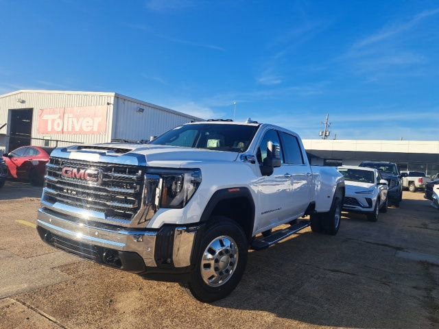 2026 GMC Sierra 3500HD SLT's photo