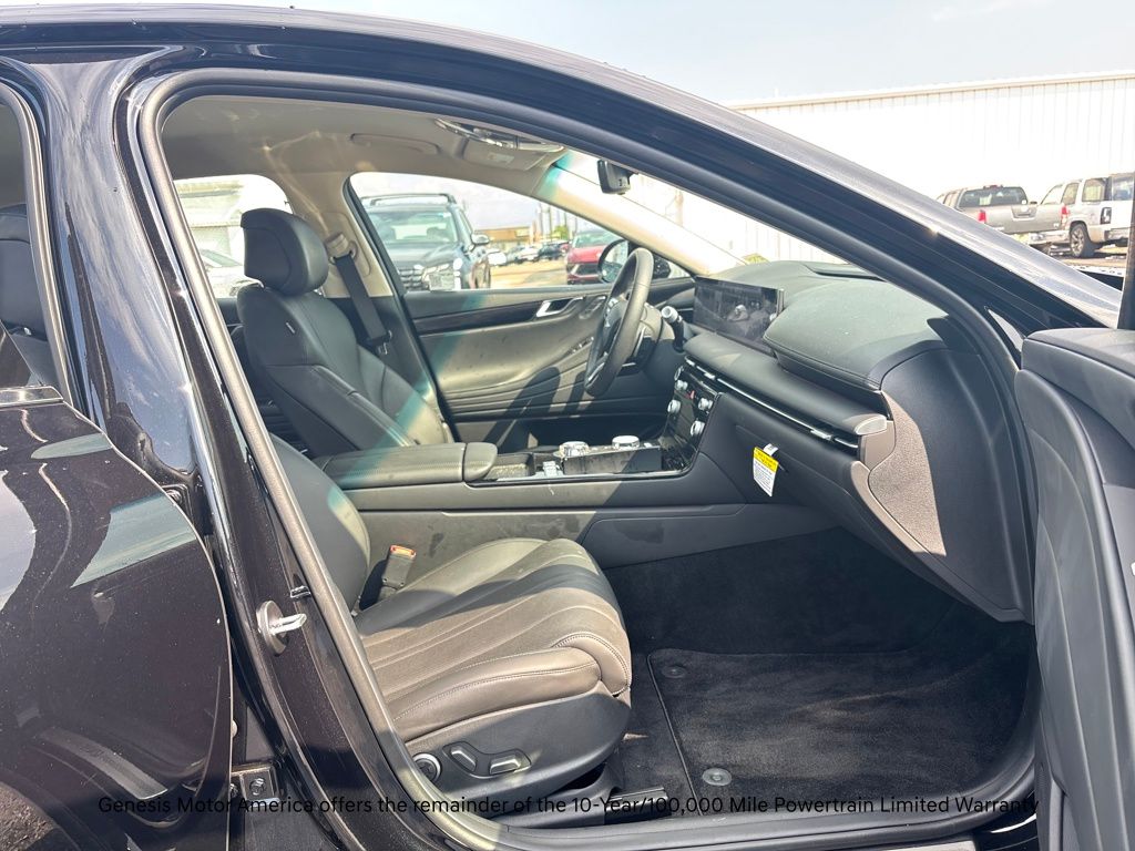 2025 Genesis G80 2.5T photo 3
