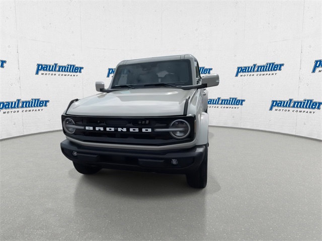 2025 Ford Bronco Outer Banks photo 4