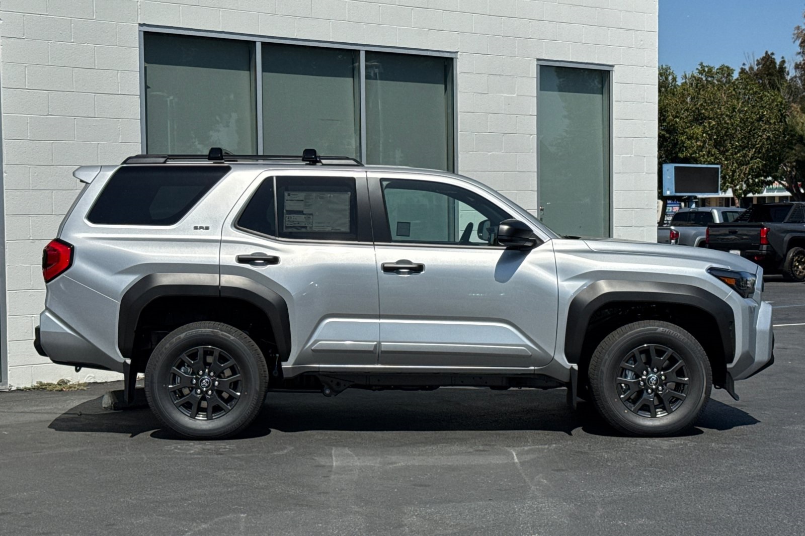2025 Toyota 4Runner SR5 photo 8
