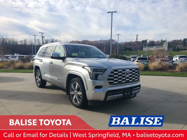 2023 Toyota Sequoia Capstone's photo