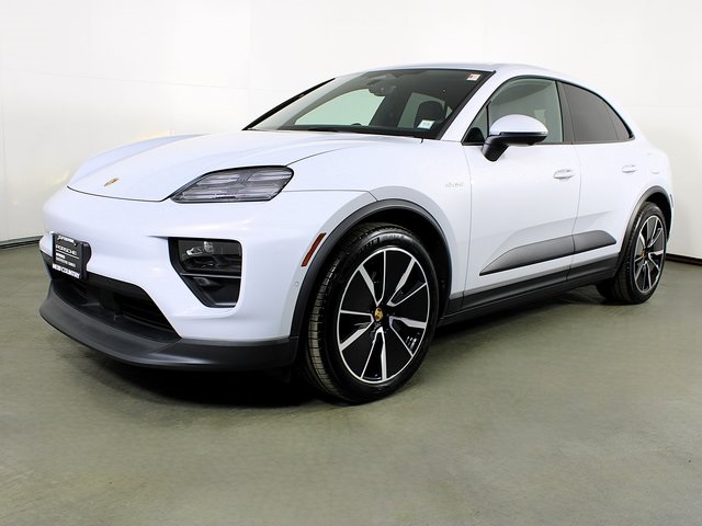2024 Porsche Macan Base's photo