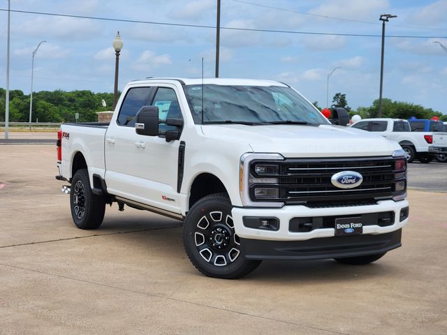 2025 Ford F-250 Platinum photo 2