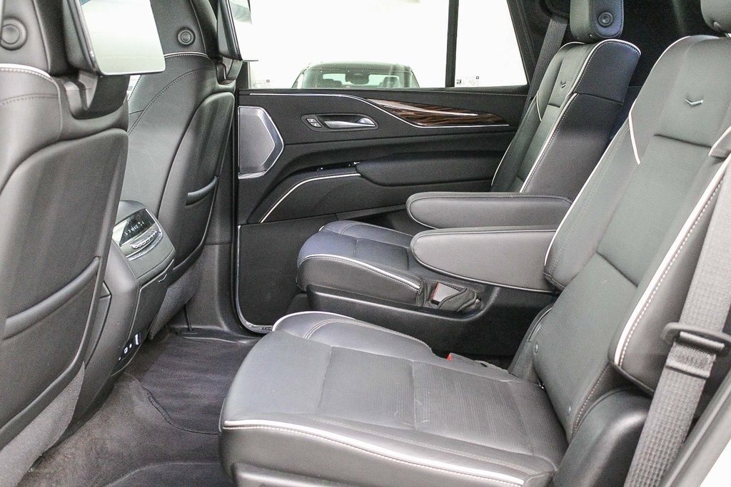 2024 Cadillac Escalade Premium Luxury photo 21