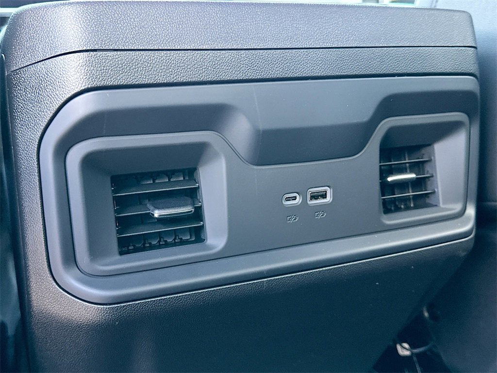 2025 Chevrolet Silverado 1500 RST photo 16