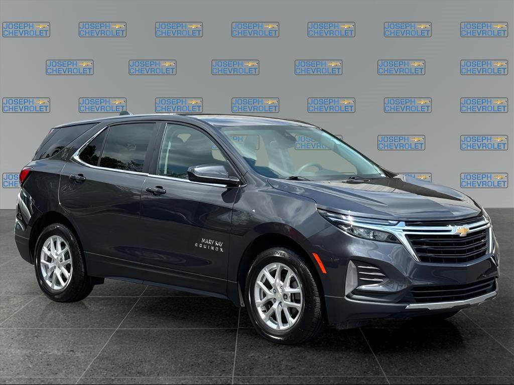 2023 Chevrolet Equinox LT photo 2