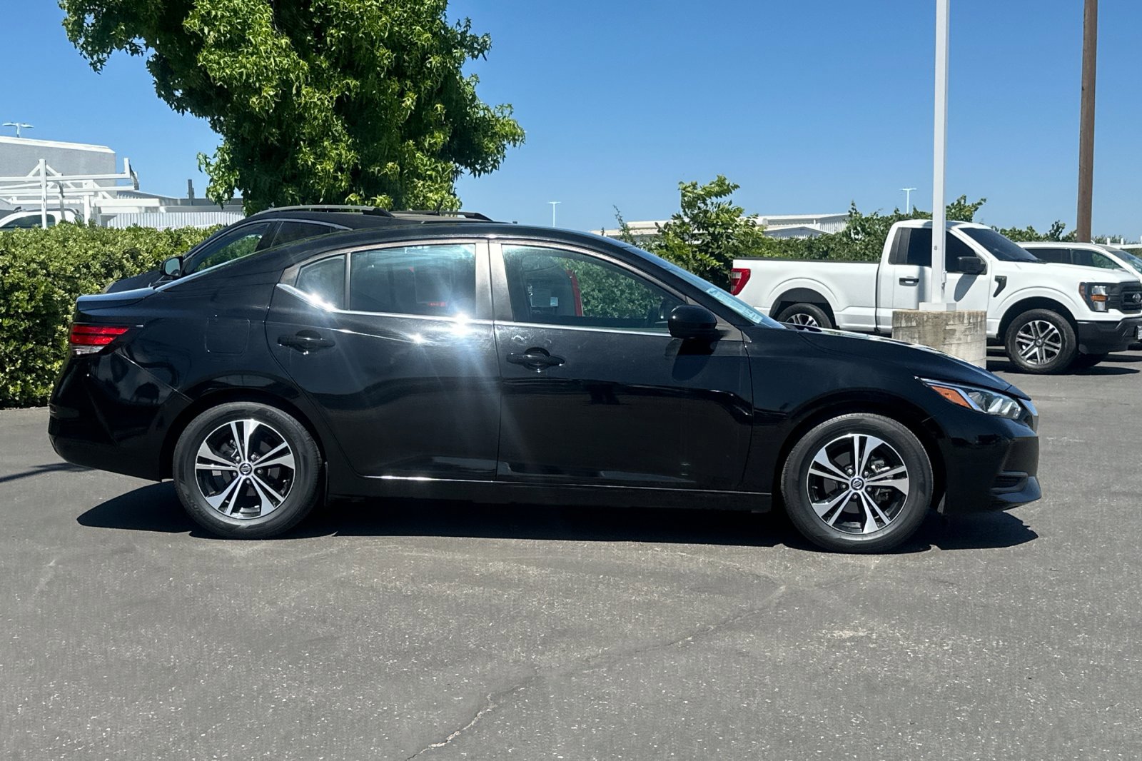 2021 Nissan Sentra SV photo 3
