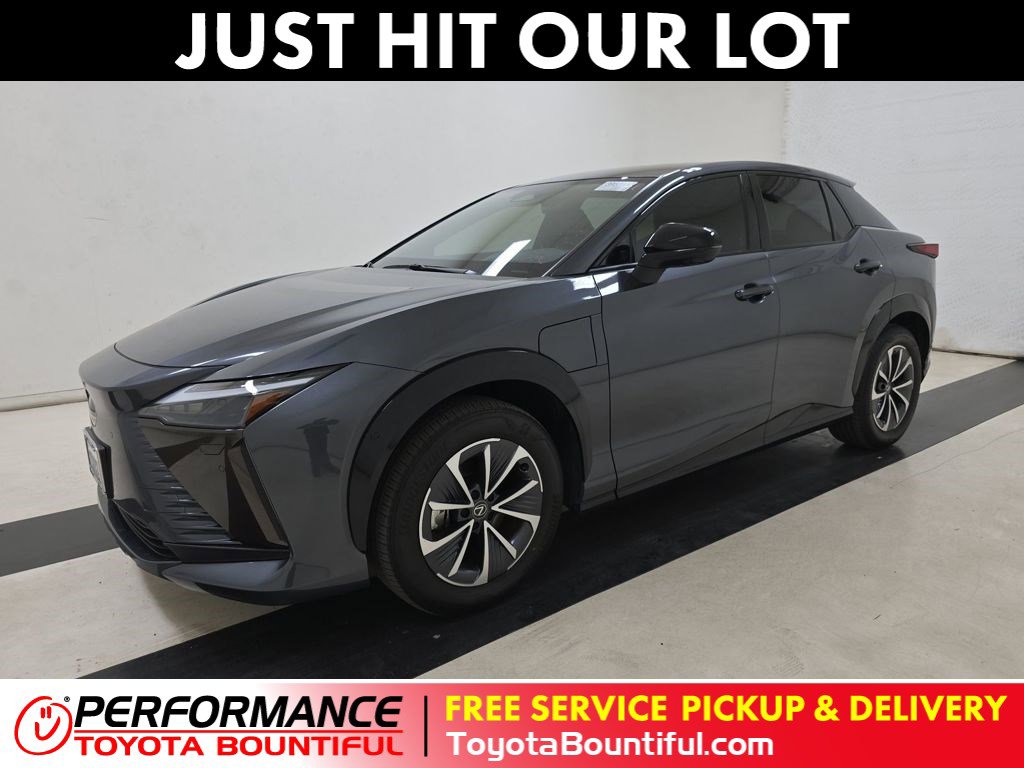 2023 Lexus RZ Premium's photo
