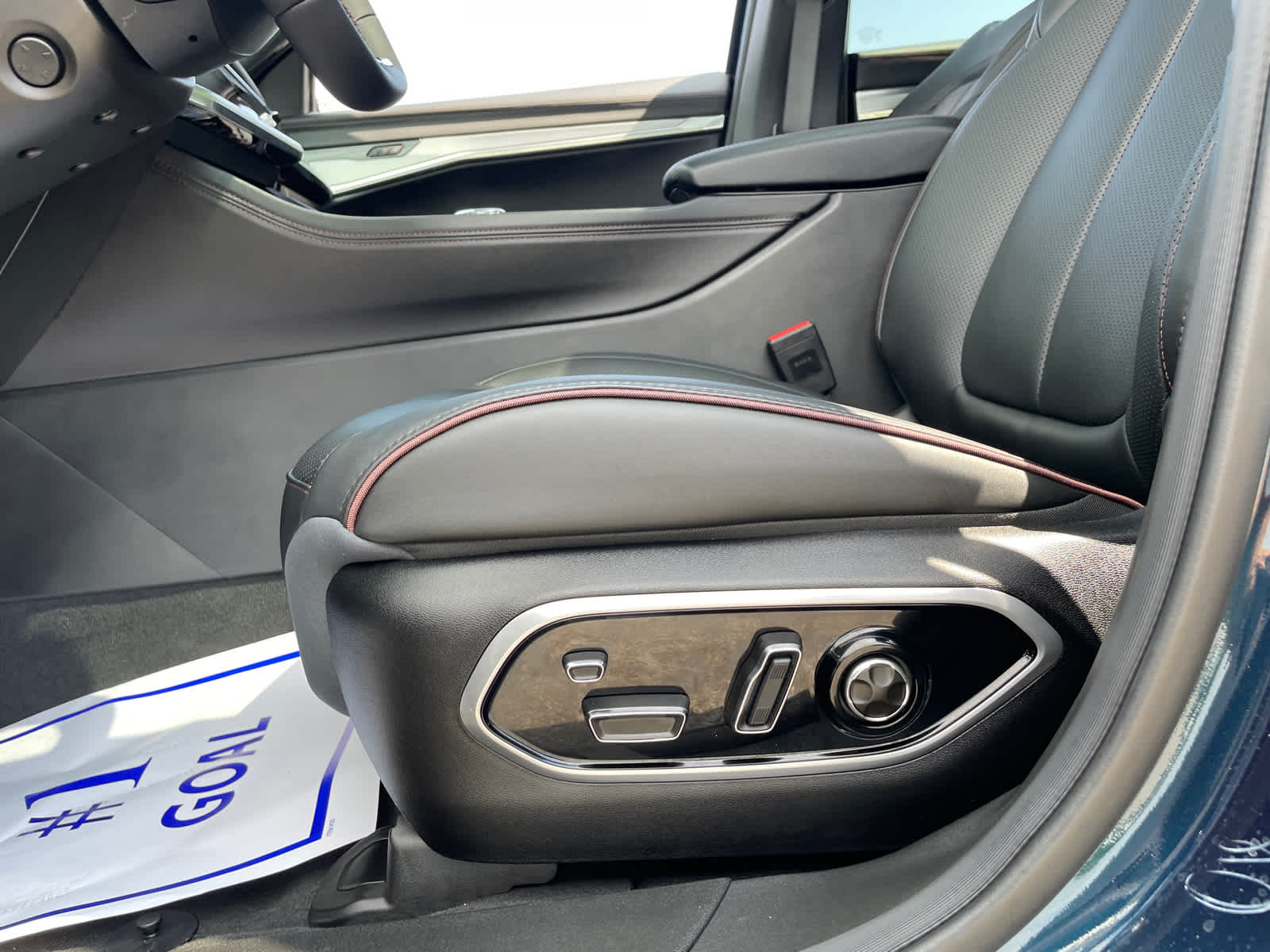 2025 Jeep Wagoneer S Launch Edition photo 18