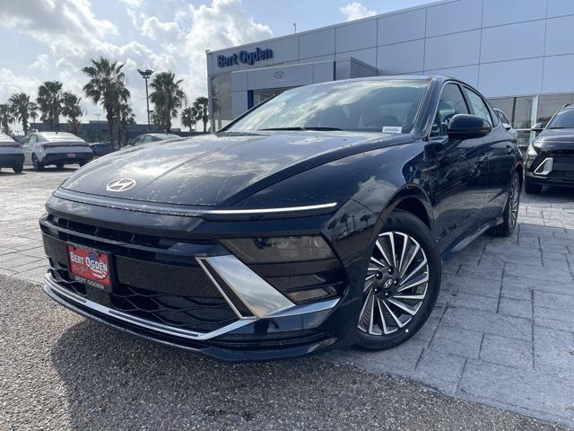 2025 Hyundai Sonata Hybrid SEL photo 3
