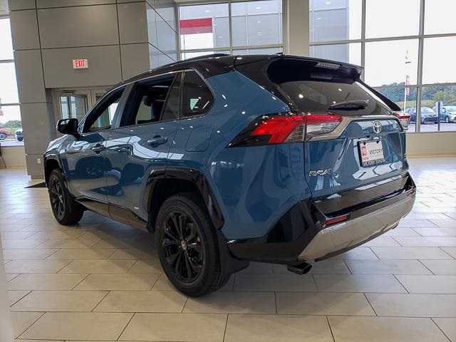 2025 Toyota RAV4 Hybrid XSE photo 7