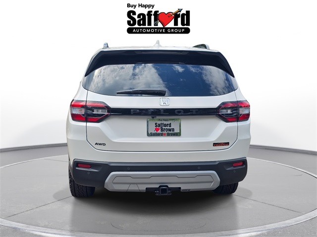 2025 Honda Pilot TrailSport photo 5