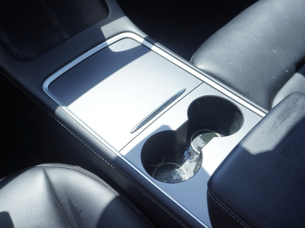 2022 Tesla Model 3 Long Range photo 13