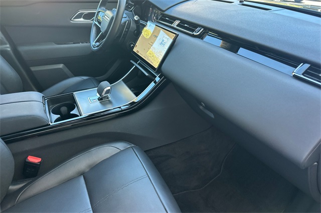 2025 Land Rover Range Rover Velar SE photo 14