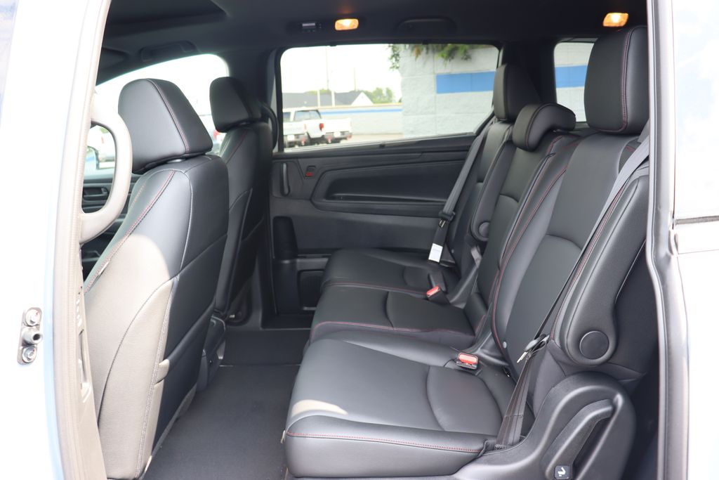 2026 Honda Odyssey photo 10