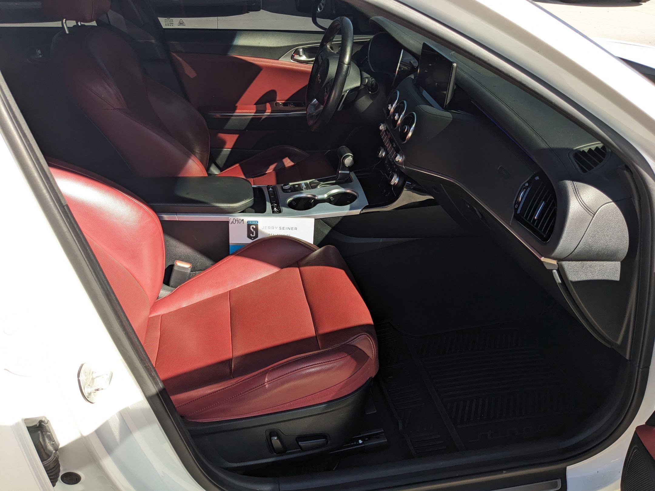 2022 Kia Stinger GT1 photo 17