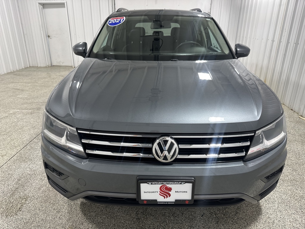 2021 Volkswagen Tiguan R-Line Black SEL photo 4