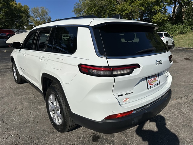 2022 Jeep Grand Cherokee Limited photo 3