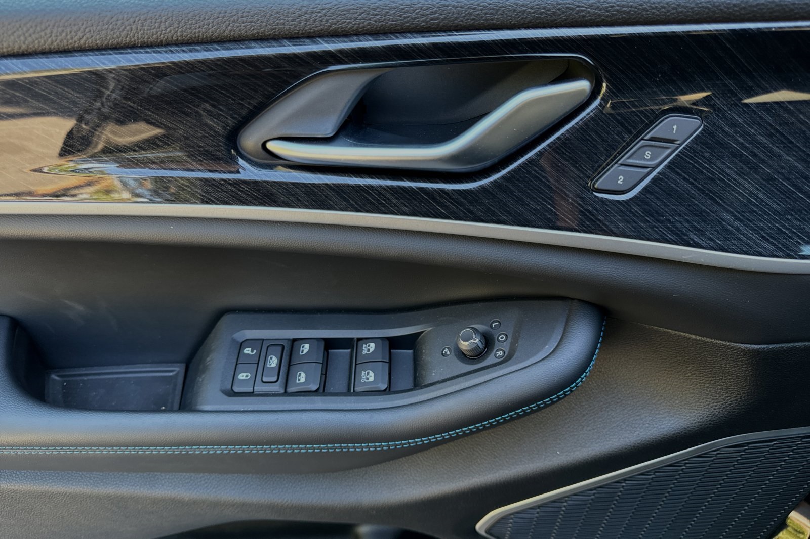 2023 Jeep Grand Cherokee Trailhawk 4xe photo 9