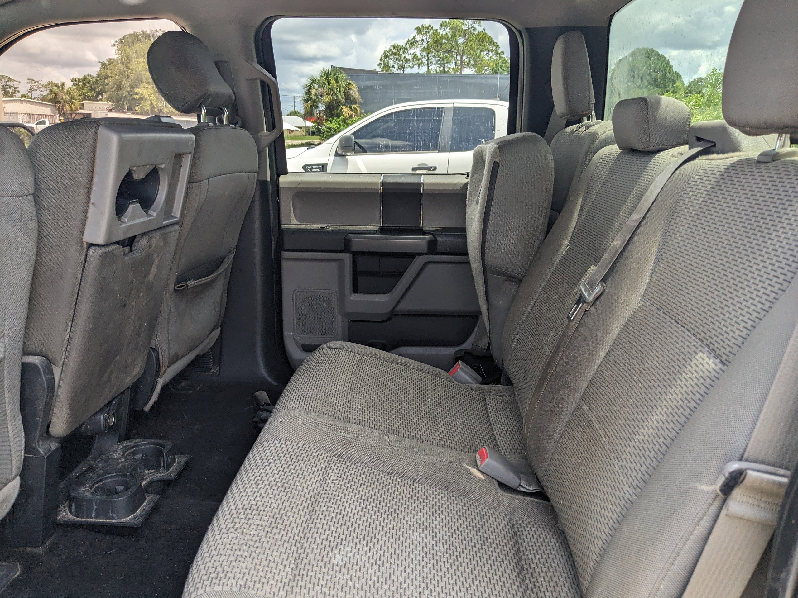 2017 Ford F-150 XLT photo 9