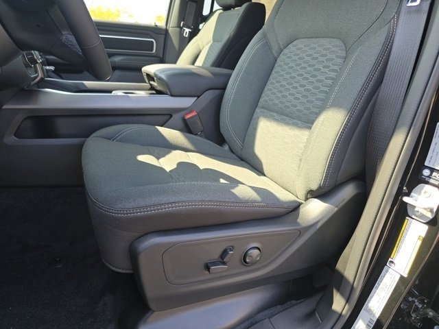 2025 Ram 1500 Big Horn Lone Star photo 4