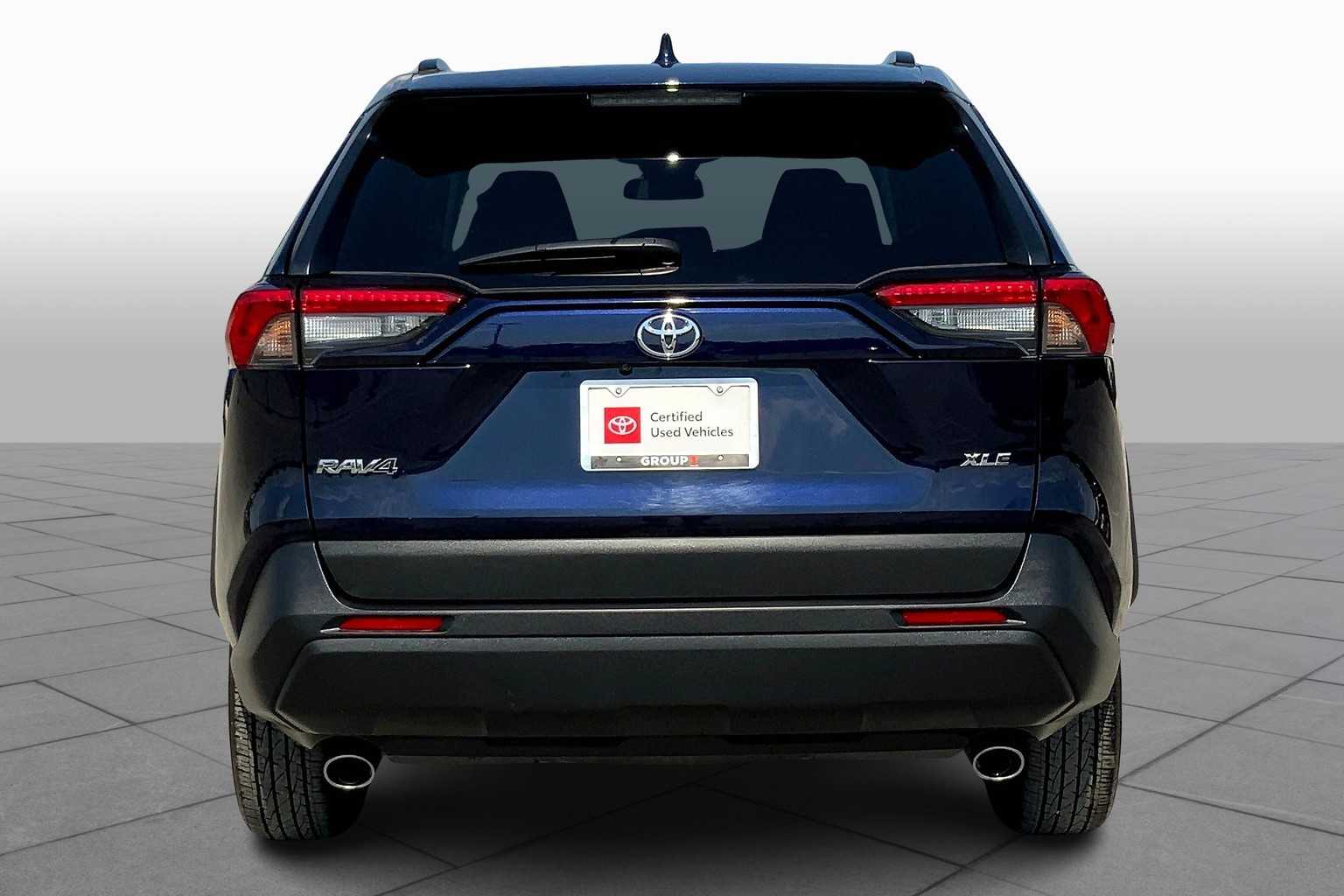 2024 Toyota RAV4 XLE photo 4