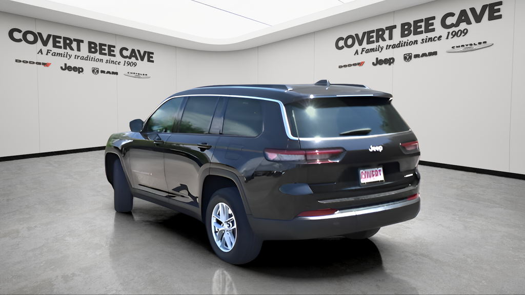 2025 Jeep Grand Cherokee Laredo photo 2
