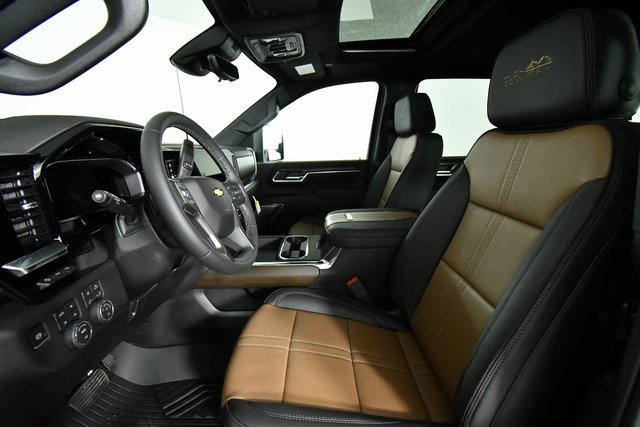 2026 Chevrolet Silverado 2500HD High Country photo 4