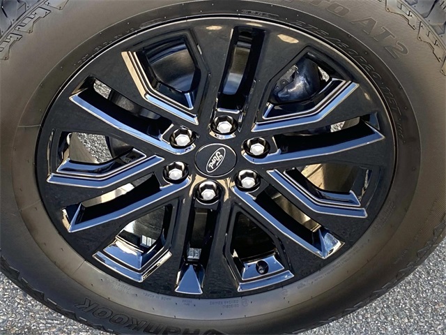 2024 Ford F-150 Lariat photo 28