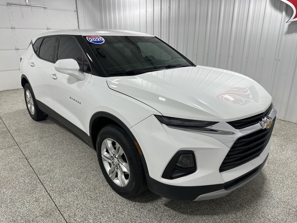 2020 Chevrolet Blazer 1LT photo 2