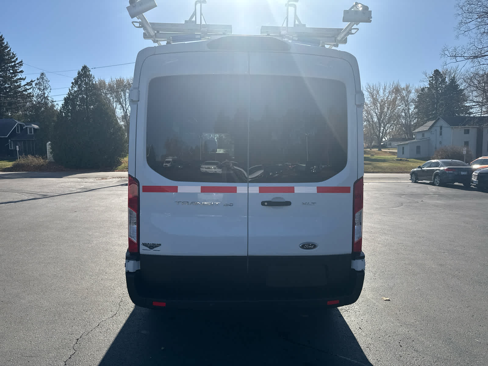 2019 Ford Transit Passenger XLT photo 4