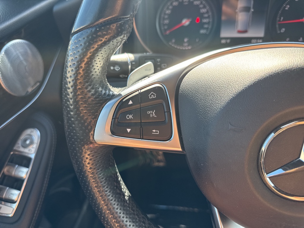 2018 Mercedes Benz GLC 300 4MATIC photo 29