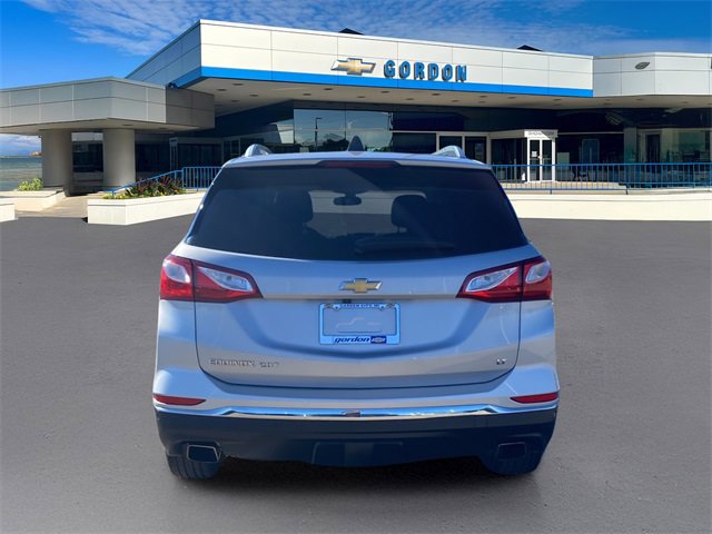 2018 Chevrolet Equinox LT photo 3