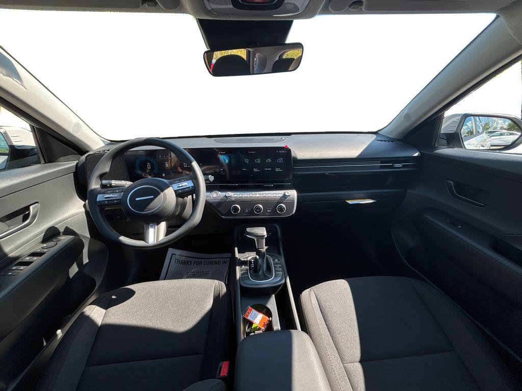 2026 Hyundai Kona SE photo 9