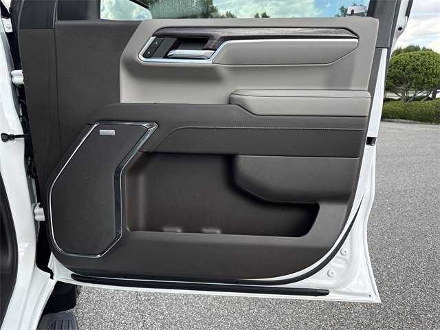 2024 Chevrolet Silverado 1500 LTZ photo 25