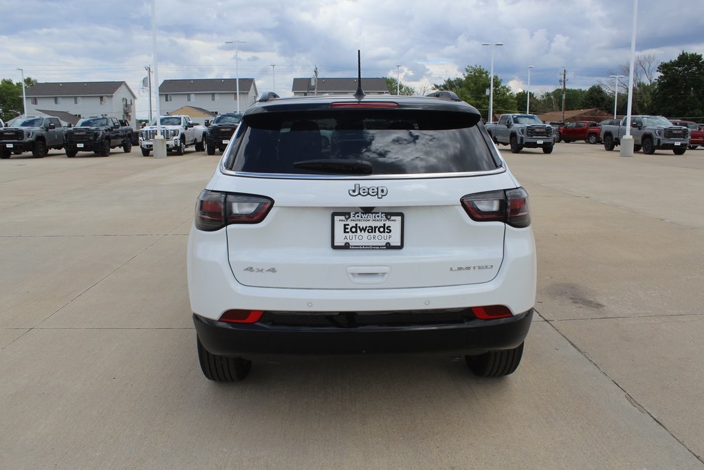 2025 Jeep Compass Limited photo 3