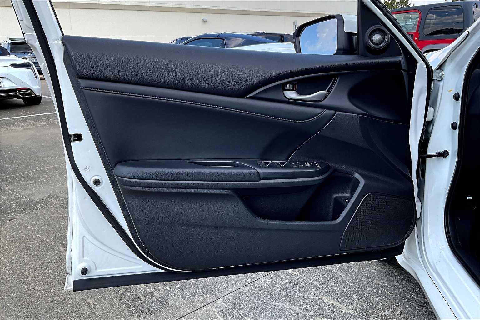 2019 Honda Insight Touring photo 19