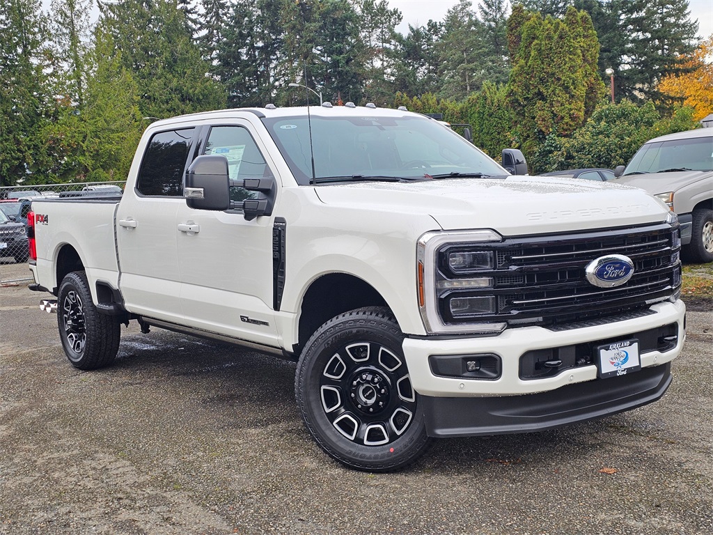 2026 Ford F-250 Super Duty Platinum's photo