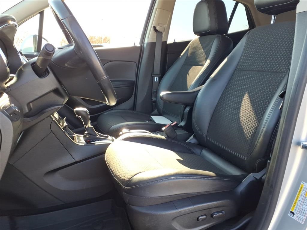 2019 Buick Encore Sport Touring photo 3