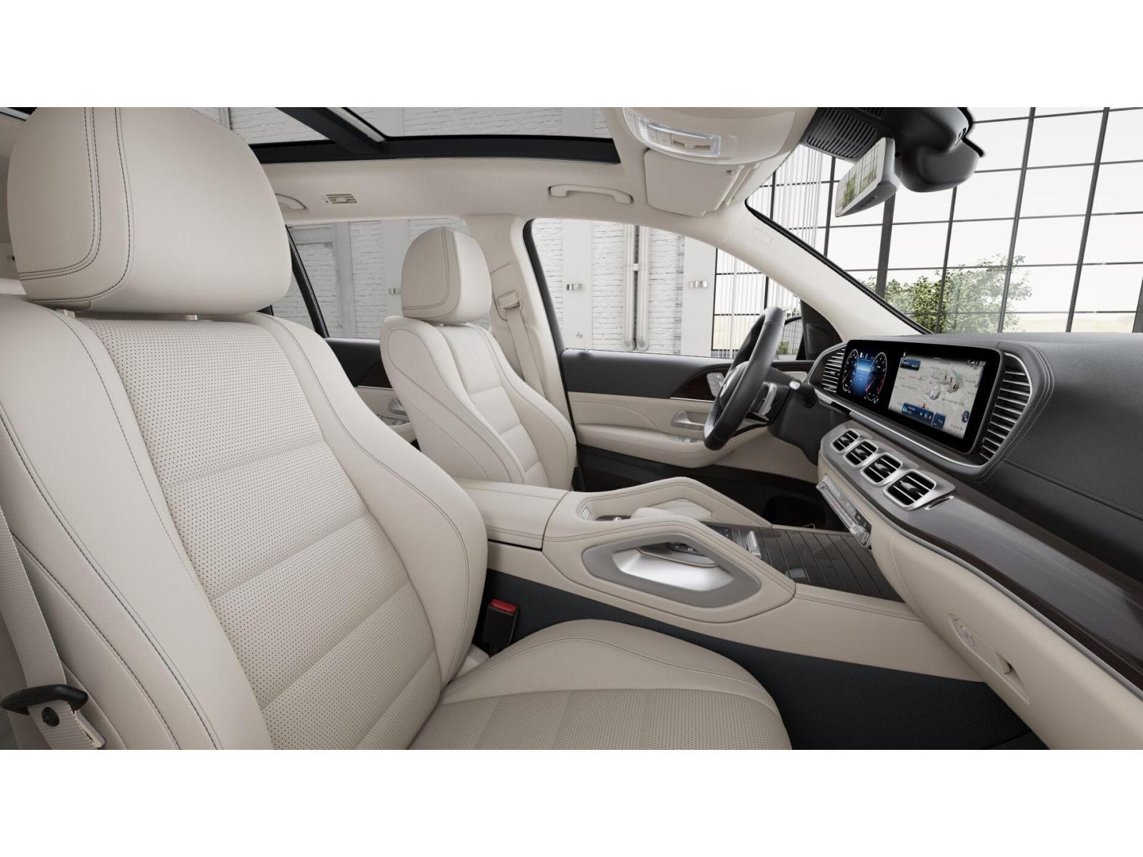 2026 Mercedes Benz GLS 450 4MATIC photo 3