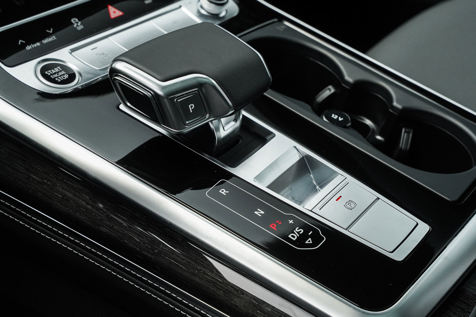 2025 Audi Q8 line Premium Plus photo 12