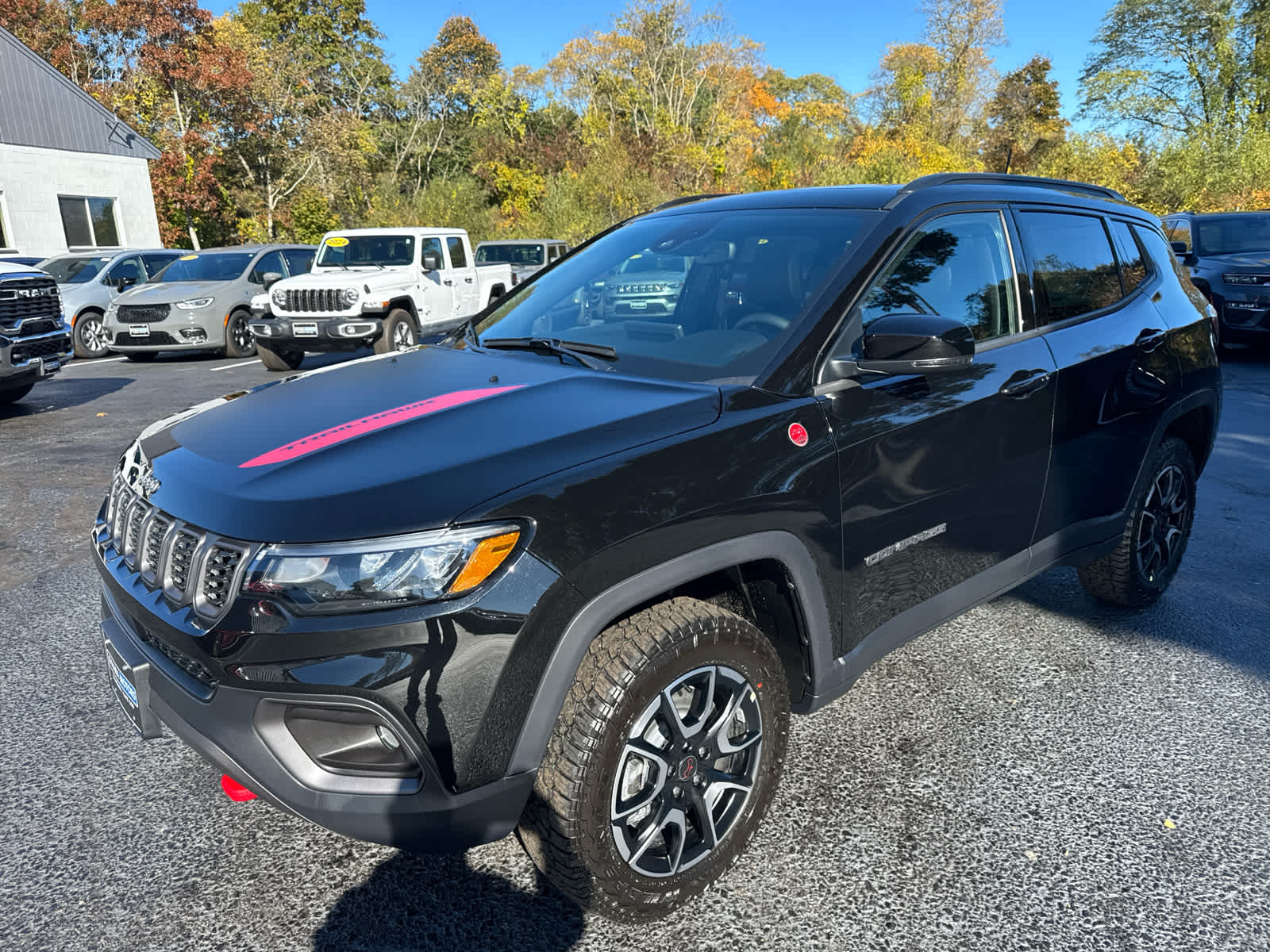 2026 Jeep Compass Trailhawk photo 3