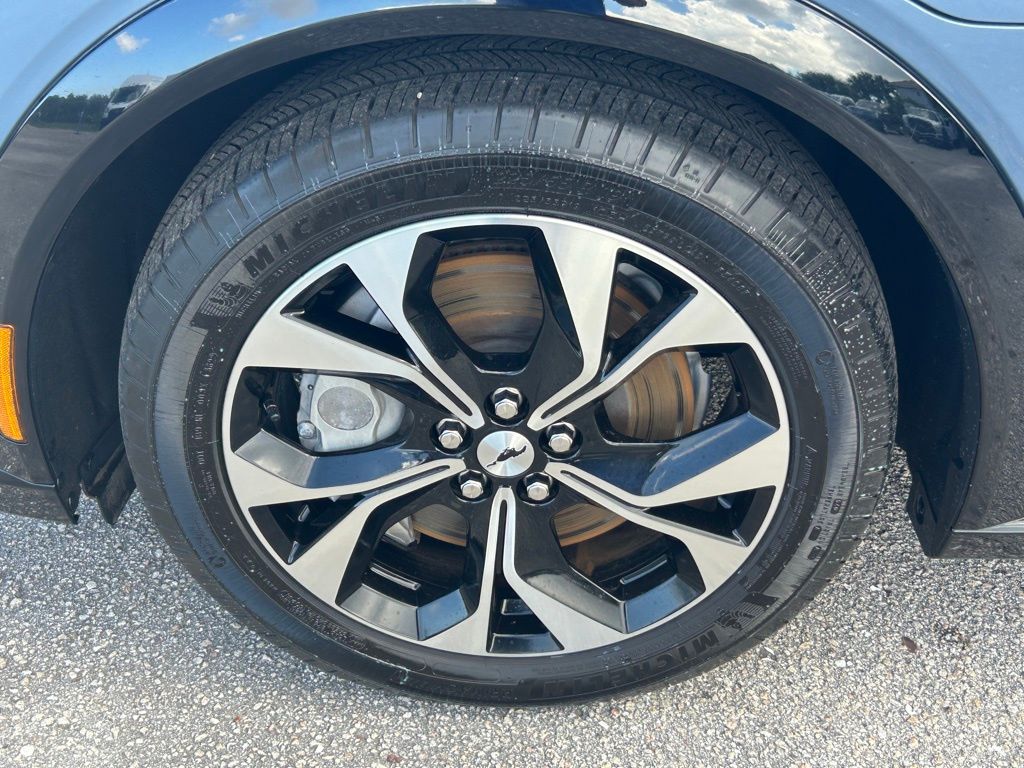 2023 Ford Mustang Mach-E Premium photo 18