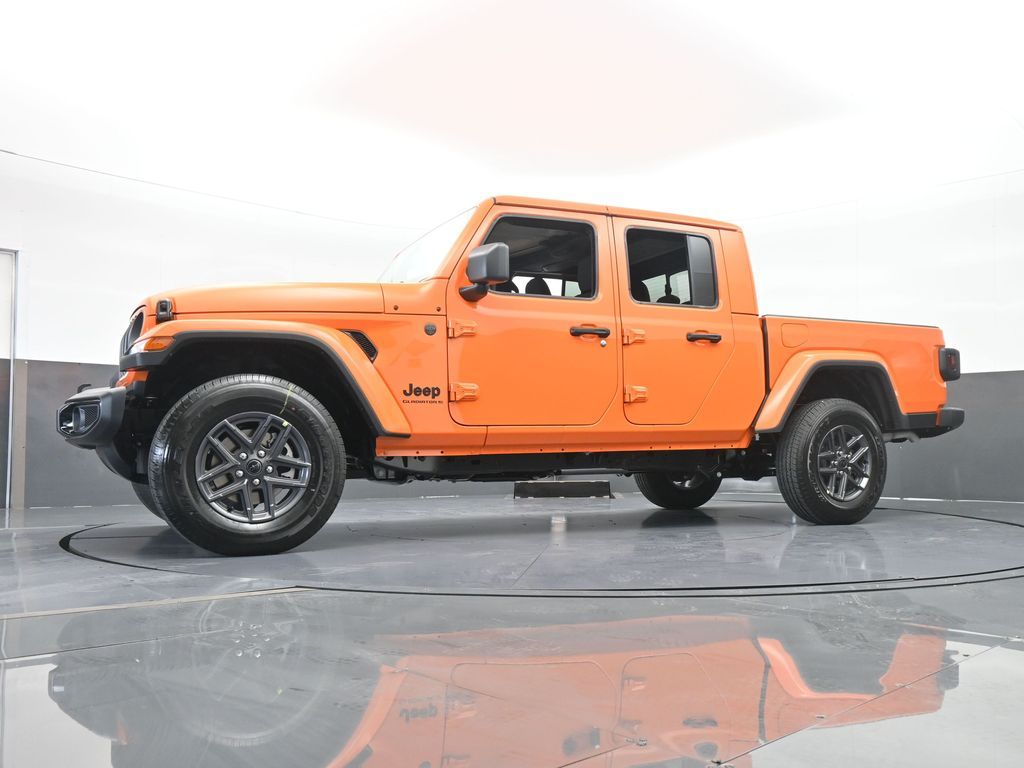 2025 Jeep Gladiator Sport S photo 43