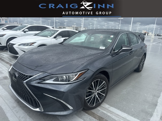 2023 Lexus ES 350's photo