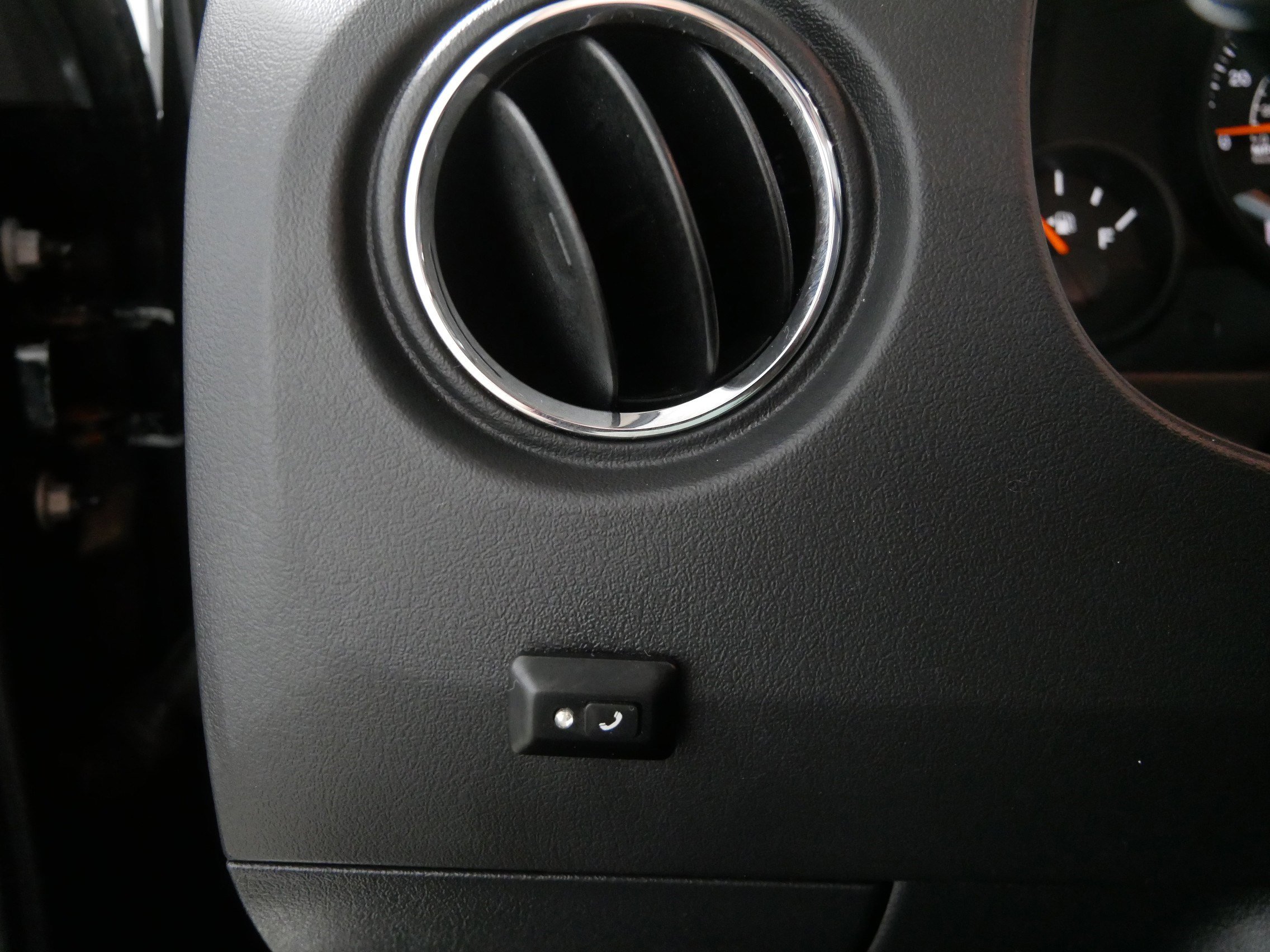 2016 Jeep Patriot High Altitude Altitude Edition photo 25