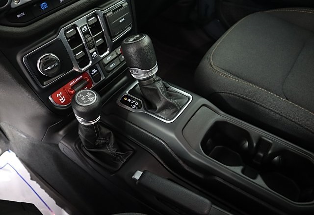 2024 Jeep Wrangler Willys 4xe photo 31