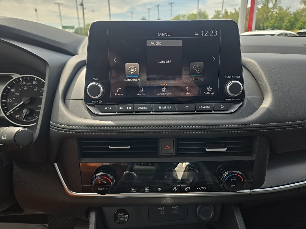 2026 Nissan Rogue SV photo 18